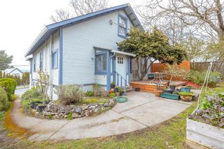 Photo 45: 2595 Cook St in Victoria: Vi Oaklands House for sale : MLS®# 933824