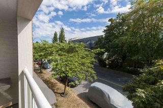 Photo 13: 208 789 W 16TH Avenue in Vancouver: Fairview VW Condo for sale in "SIXTEEN WILLOWS" (Vancouver West)  : MLS®# R2198128