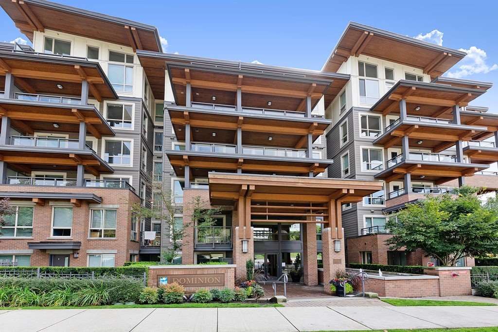 Main Photo: 402 500 ROYAL Avenue in New Westminster: Downtown NW Condo for sale in "DOMINION" : MLS®# R2501724
