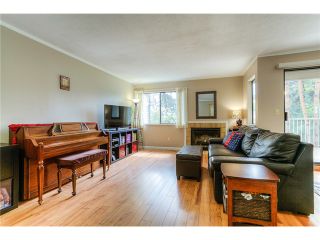 Photo 2: 128 1210 FALCON Drive in Coquitlam: Upper Eagle Ridge Townhouse for sale : MLS®# V1060100