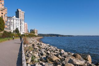 Photo 9: 101 2167 BELLEVUE Avenue in West Vancouver: Dundarave Condo for sale in "THE VANDEMAR WEST" : MLS®# R2694193