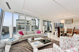 Photo 3: 1801 1560 HOMER Mews in Vancouver: Yaletown Condo for sale in "The Erickson" (Vancouver West)  : MLS®# R2040728