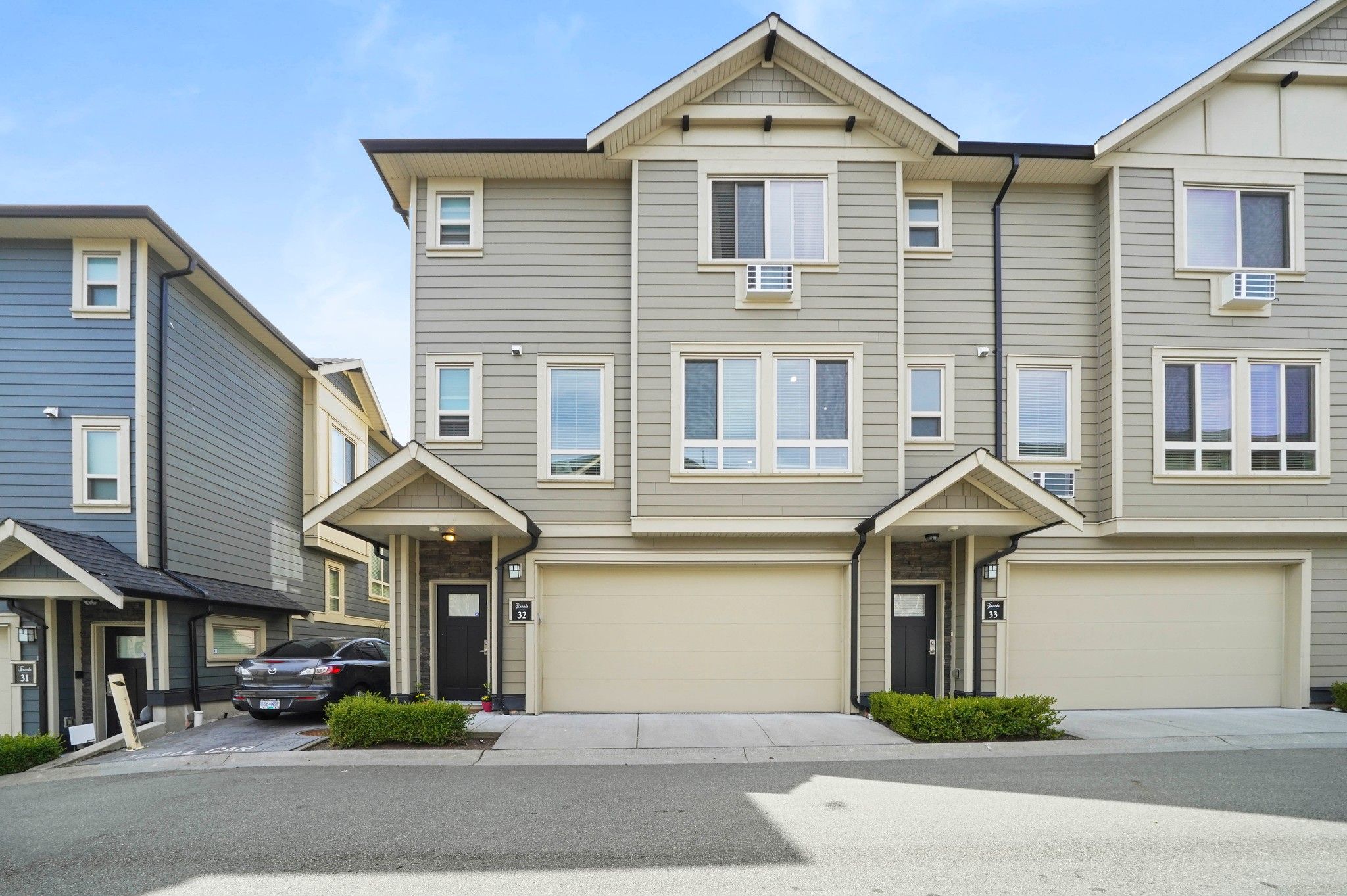 Main Photo: 19913 70 AVENUE in Langley: Willoughby Heights Townhouse for sale
