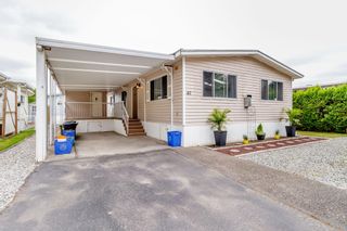 Photo 2: 45 145 KING EDWARD Street in Coquitlam: Central Coquitlam Manufactured Home for sale : MLS®# R2383115