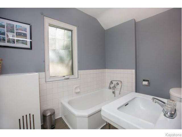 Photo 9: Photos: 274 Ashland Avenue in Winnipeg: Riverview Residential for sale (1A)  : MLS®# 1620228