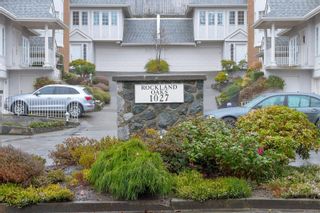 Photo 3: 6 1027 Belmont Ave in Victoria: Vi Rockland Row/Townhouse for sale : MLS®# 891149