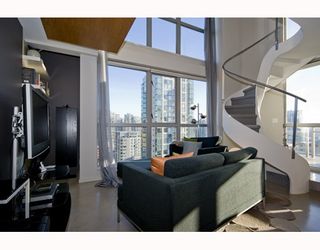 Photo 1: 1807 1238 RICHARDS Street in Vancouver: Downtown VW Condo for sale in "METROPOLIS" (Vancouver West)  : MLS®# V799758