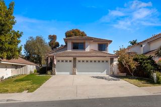 Main Photo: RANCHO PENASQUITOS House for rent : 4 bedrooms : 8870 Pipestone Way in San Diego