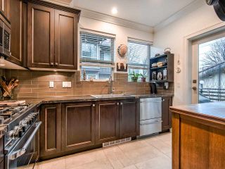 Photo 2: 16 897 PREMIER Street in North Vancouver: Lynnmour Townhouse for sale in "Legacy @ Nature's Edge" : MLS®# R2441347