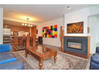 Photo 42: 2370 PINE Street in Vancouver: Fairview VW Townhouse for sale in "CAMERA" (Vancouver West)  : MLS®# V1018860