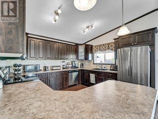 Photo 10: 31 Chartwell Place SE in Medicine Hat: House for sale : MLS®# A2050470