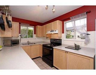 Photo 2: 26 41449 GOVERNMENT Road: Brackendale Townhouse for sale in "EMERALD PLACE" (Squamish)  : MLS®# V709722
