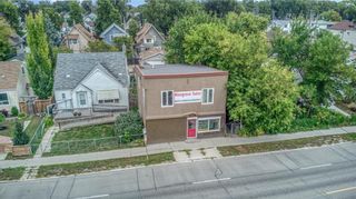 Photo 2: 75 Hespeler Avenue in Winnipeg: Glenelm Residential for sale (3C)  : MLS®# 202324617