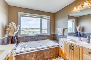 Photo 18: 42 Springborough Green SW in Calgary: Springbank Hill Detached for sale : MLS®# A1225017