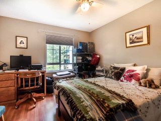 Photo 11: 220 19528 FRASER Highway in Surrey: Cloverdale BC Condo for sale in "FAIRMONT ON THE BOULEVARD" (Cloverdale)  : MLS®# R2467752