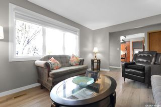 Photo 3: 35 Dalgliesh Drive in Regina: Walsh Acres Residential for sale : MLS®# SK930041