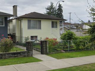 Photo 1: 2308 E 30TH Avenue in Vancouver: Collingwood VE House for sale (Vancouver East)  : MLS®# R2781672