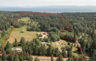 Main Photo: 2172 Left Rd in Courtenay: CV Courtenay North House for sale (Comox Valley)  : MLS®# 933996