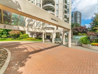 Photo 2: 304 6188 PATTERSON Avenue in Burnaby: Metrotown Condo for sale in "THE WIMBLEDON" (Burnaby South)  : MLS®# R2842032