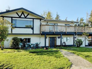 Photo 1: 2370 N French Rd in Sooke: Sk Broomhill House for sale : MLS®# 926244
