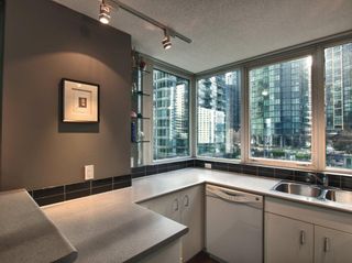 Photo 26: 606 588 BROUGHTON Street in Vancouver: Coal Harbour Condo for sale in "HARBOURSIDE PARK" (Vancouver West)  : MLS®# V929712