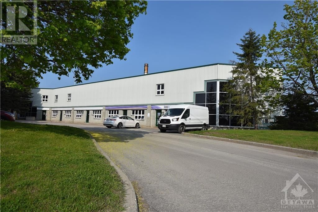 Main Photo: 11 TRISTAN COURT in Ottawa: Industrial for sale : MLS®# 1341577
