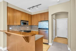 Photo 10: 1414 4655 VALLEY Drive in Vancouver: Quilchena Condo for sale in "Alexandra House" (Vancouver West)  : MLS®# R2884741