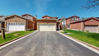Photo 1: 30 Strathmore Drive in Markham: Raymerville House (2-Storey) for sale : MLS®# N8272734