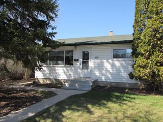 Photo 2: 439 Ralph Avenue in Winnipeg: West Transcona Residential for sale (3L)  : MLS®# 202111158