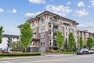Photo 3: 105 9130 CORBOULD Street in Chilliwack: Chilliwack Proper West Condo for sale in "THE LEXINGTON" : MLS®# R2774675