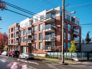 Photo 2: 308 2477 CAROLINA Street in Vancouver: Mount Pleasant VE Condo for sale in "MIDTOWN" (Vancouver East)  : MLS®# R2544500