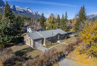 Photo 2: 33 Mt Peechee Place: Canmore Detached for sale : MLS®# A1156199
