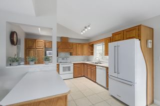 Photo 8: 20460 124A AVENUE in Maple Ridge: Northwest Maple Ridge House for sale : MLS®# R2363129