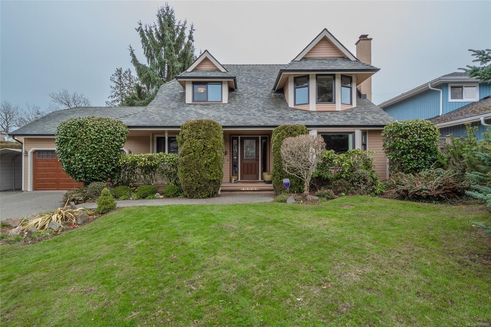 Main Photo: 1191 Sunnygrove Terr in Saanich: SE Sunnymead House for sale (Saanich East)  : MLS®# 896880
