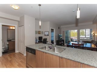 Photo 13: 322 9655 KING GEORGE Boulevard in Surrey: Whalley Condo for sale in "GRUV" (North Surrey)  : MLS®# R2134761