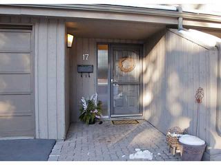Photo 2: 17 10457 19 Street SW in CALGARY: Braeside_Braesde Est Townhouse for sale (Calgary)  : MLS®# C3593215