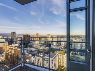 Photo 8: 4005 1028 BARCLAY Street in Vancouver: West End VW Condo for sale in "PATINA" (Vancouver West)  : MLS®# R2147918
