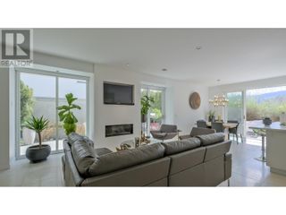 Photo 7: 4075 Lakeshore Road in Kelowna: House for sale : MLS®# 10310052