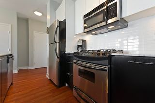 Photo 13: 404 2828 YEW Street in Vancouver: Kitsilano Condo for sale in "BEL AIR" (Vancouver West)  : MLS®# V914119