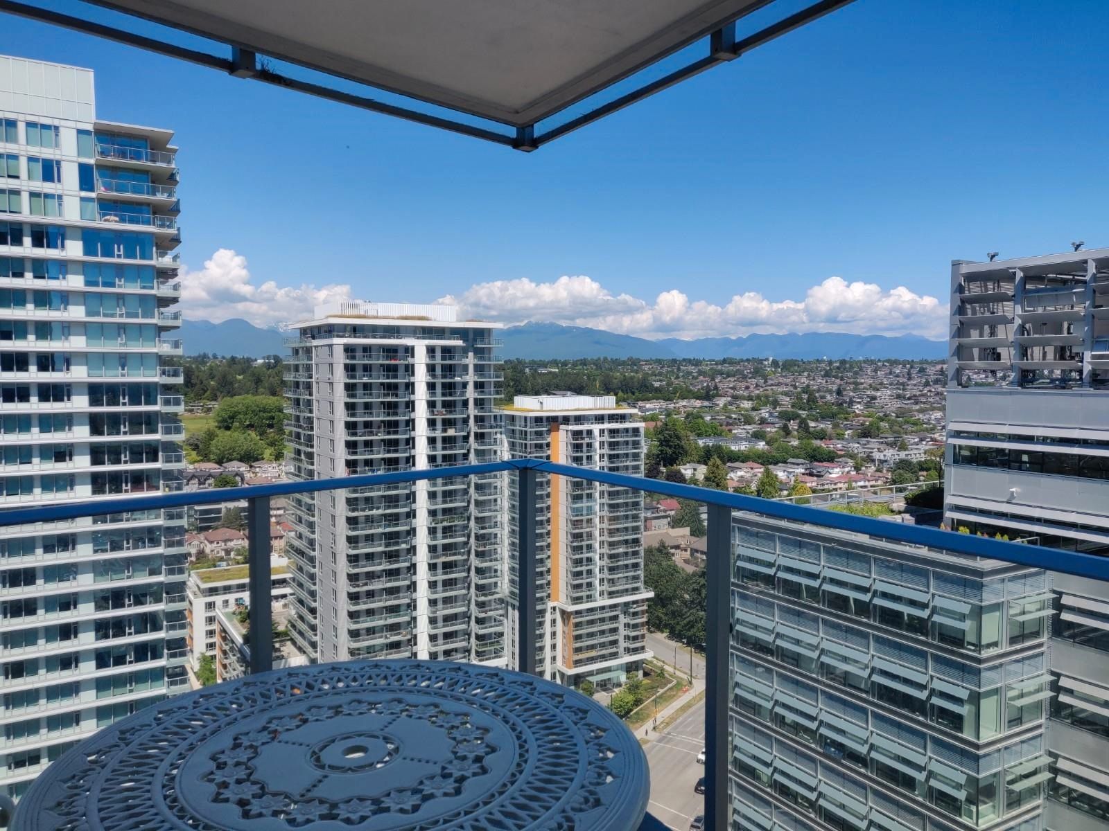 Photo 8: Photos: 2507 488 SW MARINE Drive in Vancouver: Marpole Condo for sale in "Marine Gateway" (Vancouver West)  : MLS®# R2705543