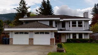 Photo 1: 41872 BIRKEN Road: Brackendale 1/2 Duplex for sale (Squamish)  : MLS®# R2686715