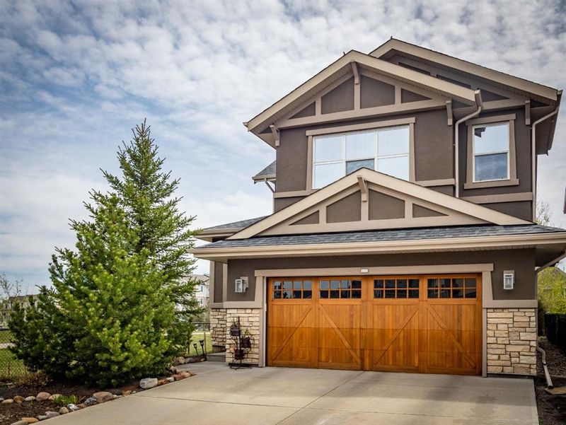 FEATURED LISTING: 233 Cranarch Common Southeast Calgary