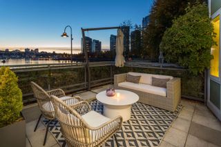 Photo 29: TH109 1383 MARINASIDE Crescent in Vancouver: Yaletown Townhouse for sale in "THE COLUMBUS" (Vancouver West)  : MLS®# R2737571