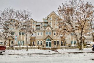 Main Photo: 401 1507 Centre A Street NE in Calgary: Crescent Heights Apartment for sale : MLS®# A2135172