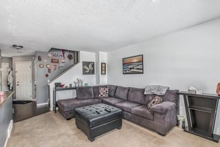 Photo 8: 5027 Applevillage Court SE in Calgary: Applewood Park Row/Townhouse for sale : MLS®# A2036022