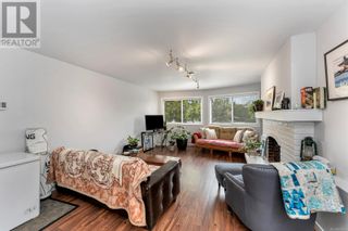 Photo 29: 4261 Thornhill Cres in Saanich: House for sale : MLS®# 960593