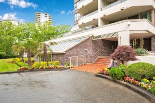 Photo 2: 1604 5790 PATTERSON Avenue in Burnaby: Metrotown Condo for sale in "THE REGENT" (Burnaby South)  : MLS®# R2707990