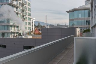 Photo 5: 308 112 E 13TH Street in North Vancouver: Central Lonsdale Condo for sale in "CENTERVIEW" : MLS®# R2229140