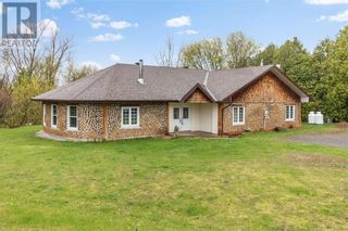 Photo 1: 5098A COUNTY 44 ROAD in Spencerville: House for sale : MLS®# 1339375