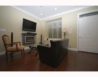 Photo 2: 126 5588 PATTERSON Avenue in Burnaby: Metrotown Townhouse for sale in "DECORUS" (Burnaby South)  : MLS®# V797430